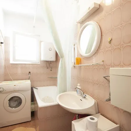 Apartman Mira Splitska